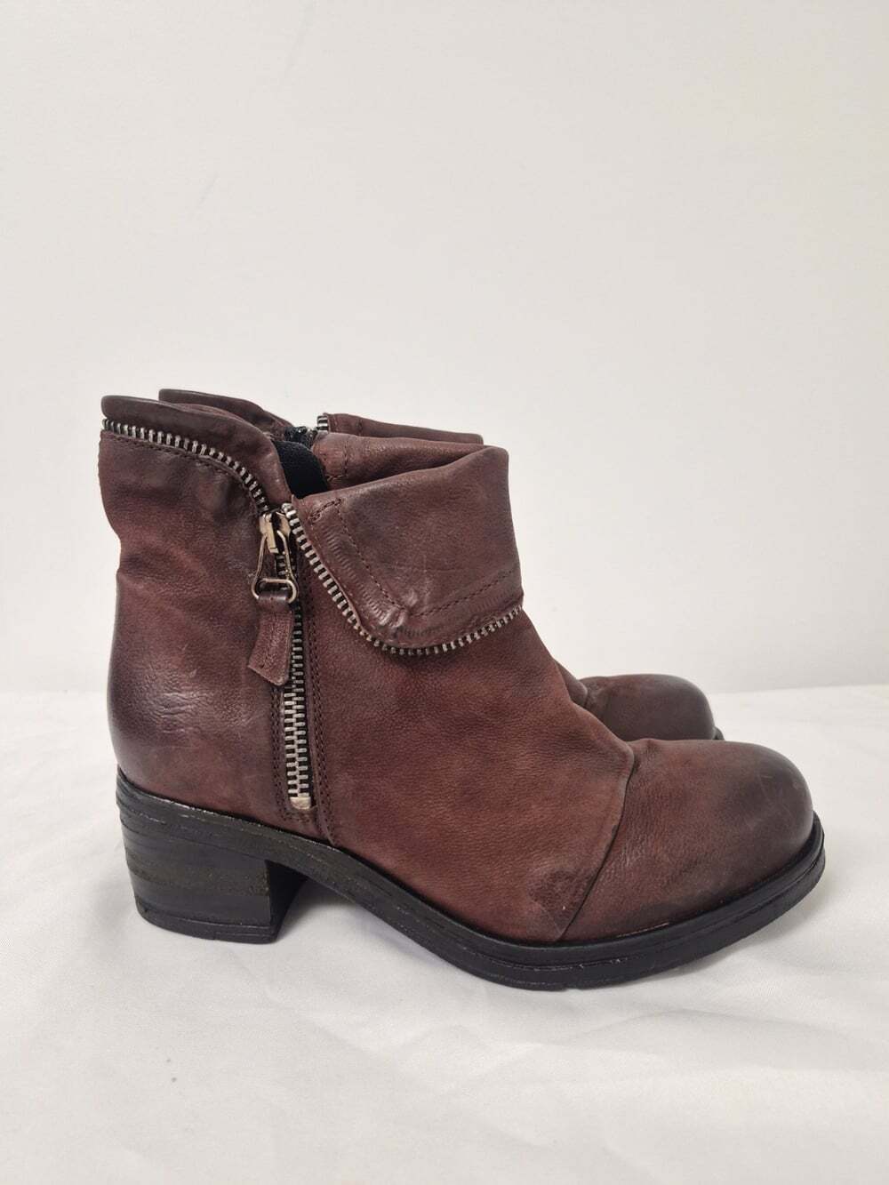 Miz Mooz Swish Merlot Leather Heeled Booties sz 36 EU / 6US